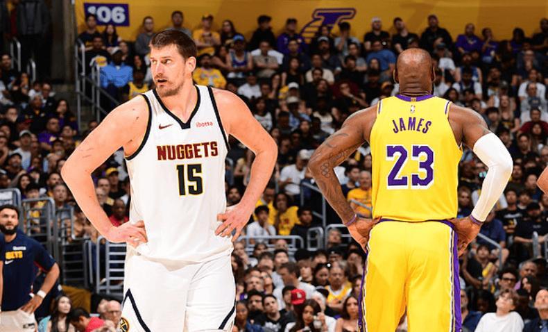 世界杯官方app-55分+47分+46分!历史首人!这就是他能拿4年2.7亿顶薪美金的原因